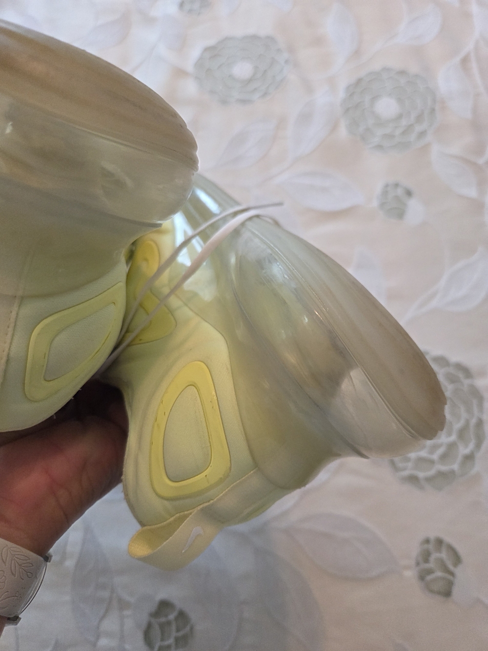 Nike Air Max 720 Light Yellow Sneakers - Picture 8 of 10